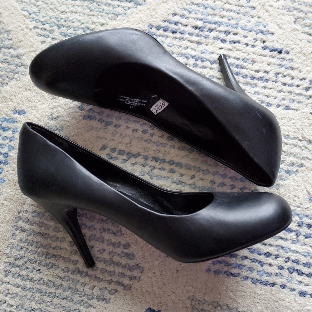 Black Pumps Womens 9.5